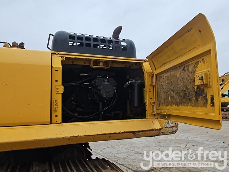 2007-komatsu-pc300-lc-8-image-19