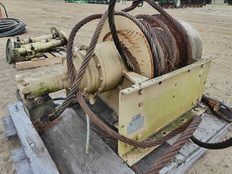military-winch-image-2