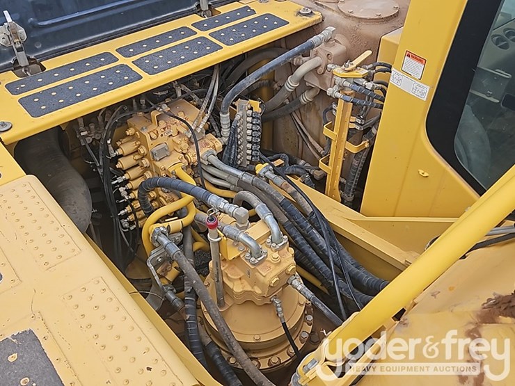 2018-komatsu-pc360-lc-11-image-33