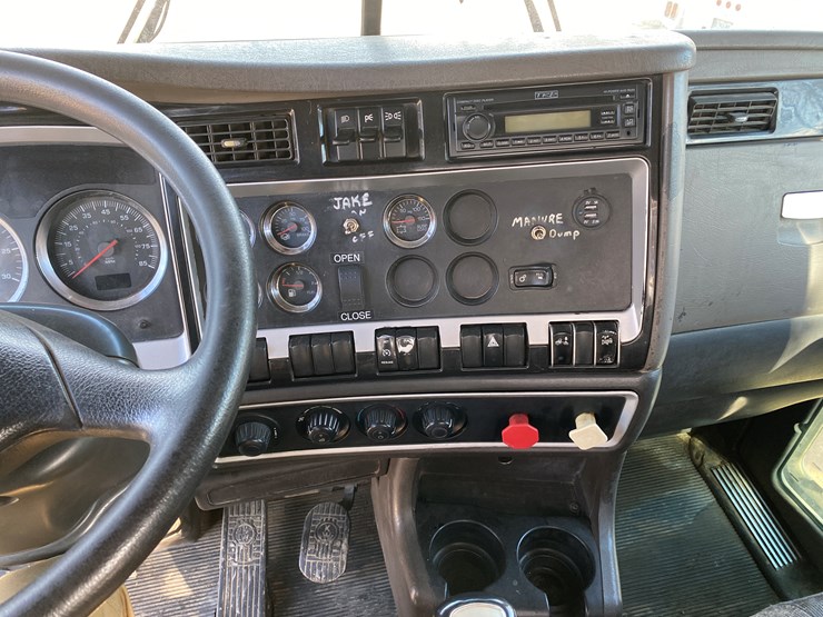 2006-kenworth-t800-image-35