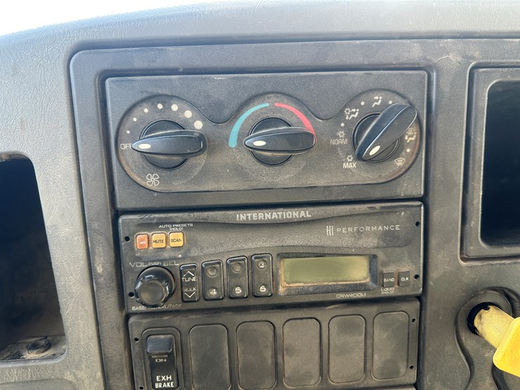 2002-international-4400-sba-image-34