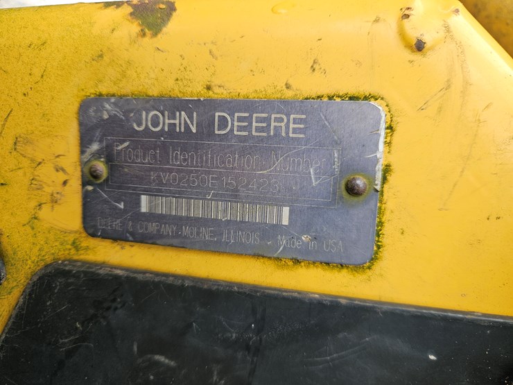 1999-john-deere-250-image-12