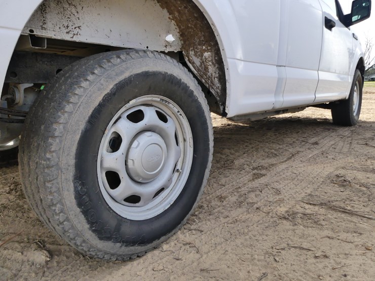 2019-ford-f150-xl-image-6