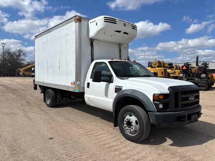 2008-ford-f550-image-2