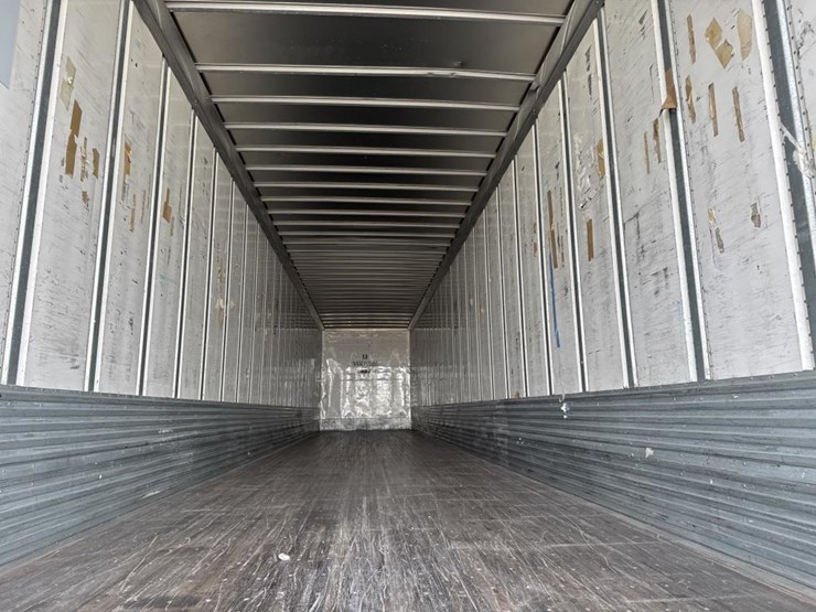 2017-utility-53'-image-16