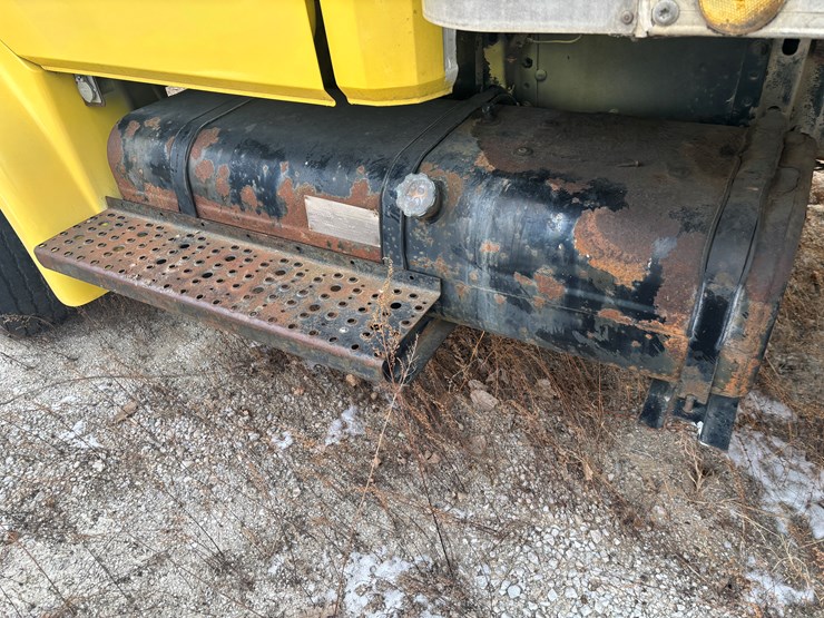 #2269-•-1992-freightliner-box-truck-image-47