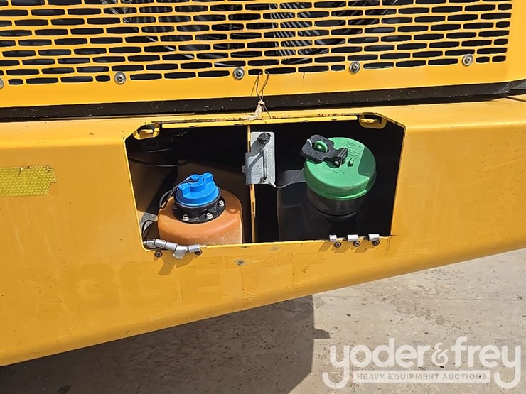 2018-deere-460e-image-70