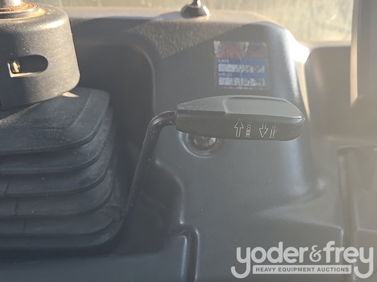 2021-deere-460e-image-81