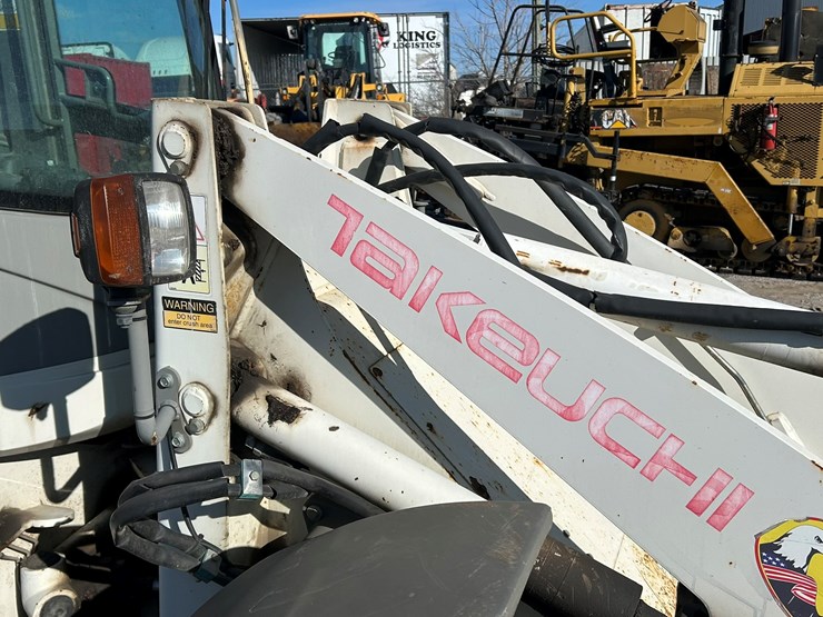 takeuchi-tw80-image-24