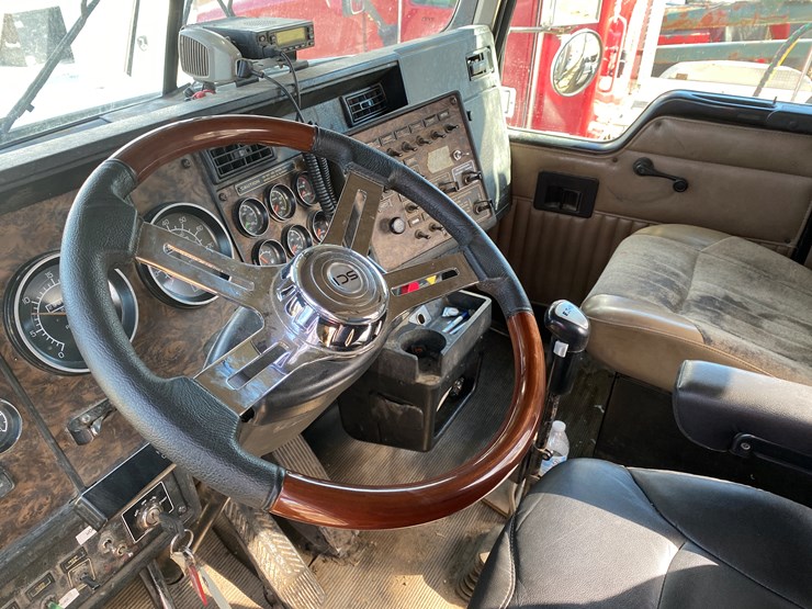 1998-kenworth-t800-image-37