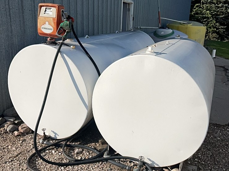 1000-gallon-fuel-tank-and-500-gallon-fuel-tank,-sell-together,-includes-pump,-used-for-diesel-image-1