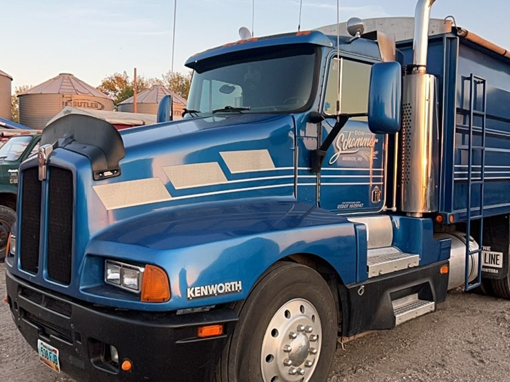 1990-kenworth-t600-image-17