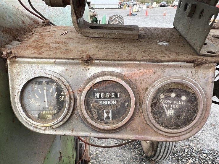 john-deere-3010-image-9