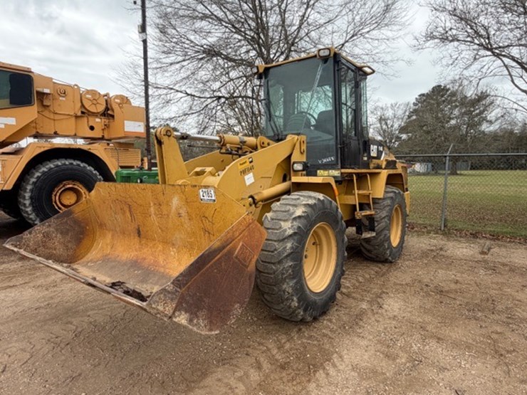 caterpillar-914g-image-1