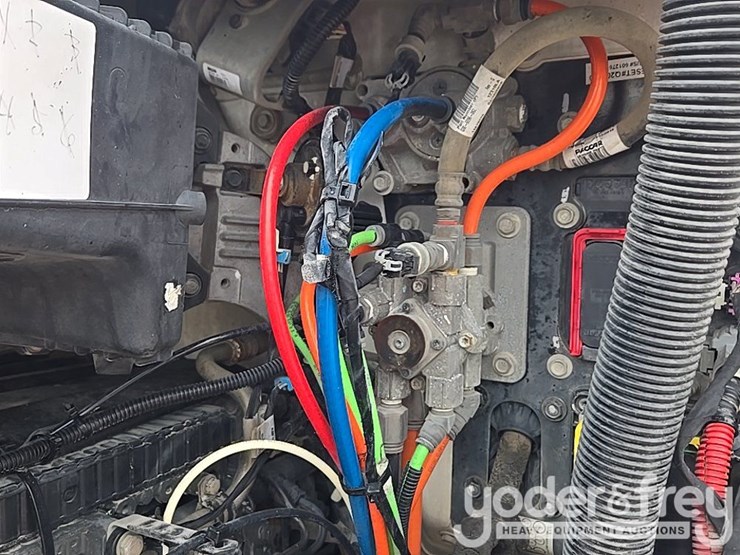 2019-peterbilt-579-image-32