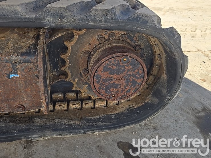 2020-deere-35g-image-10