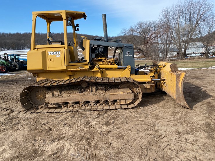 2004-deere-700h-lgp-image-6