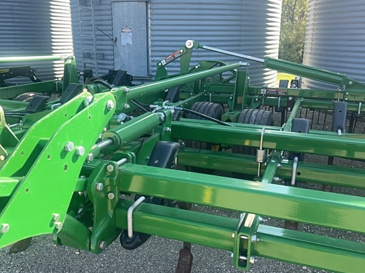 2022-john-deere-52-image-100