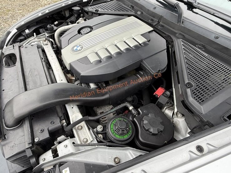 2010-bmw-x5-image-14