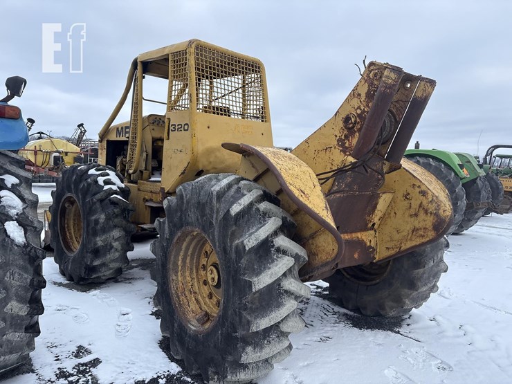 massey-ferguson-320-image-9