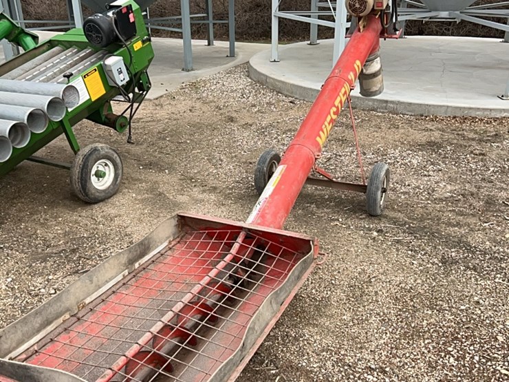 westfield-jump-auger,-has-5-hp-single-phase-220-electric-motor-image-19