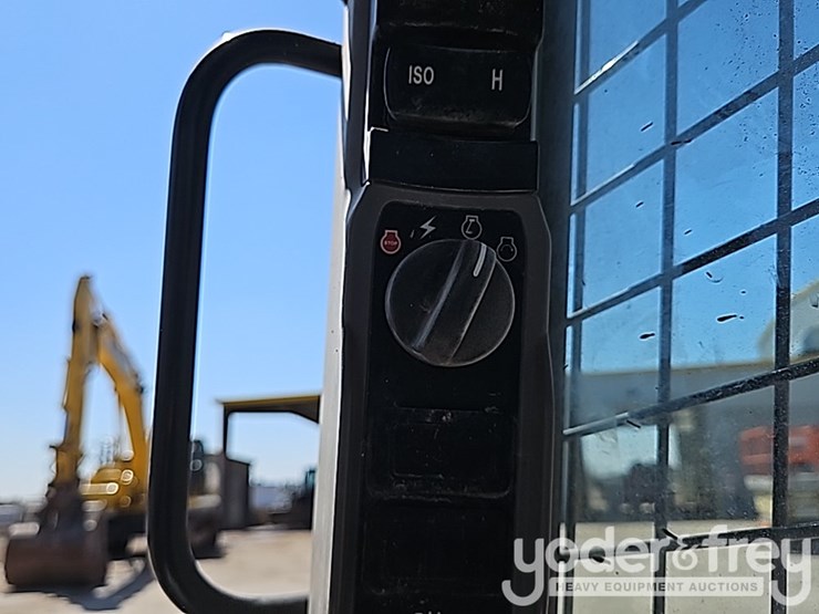 2021-case-tv370-image-36