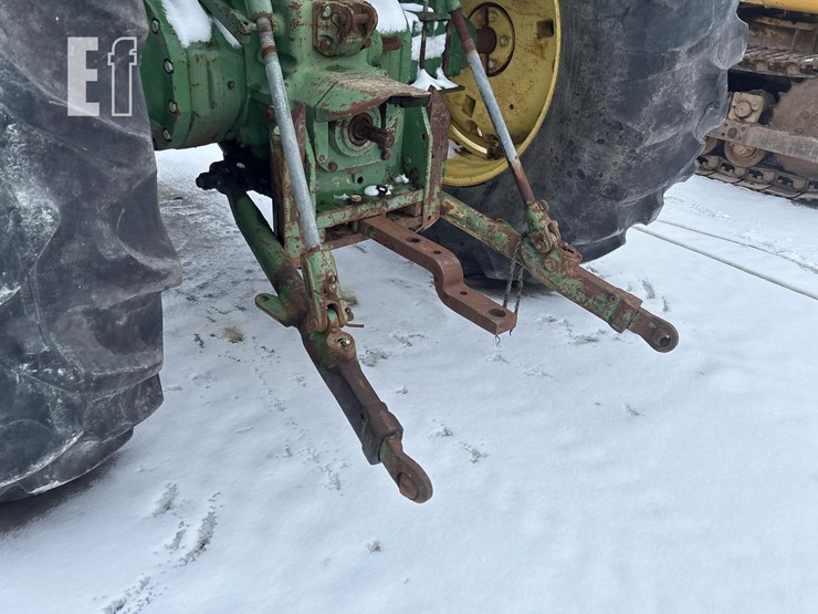 john-deere-2940-image-12