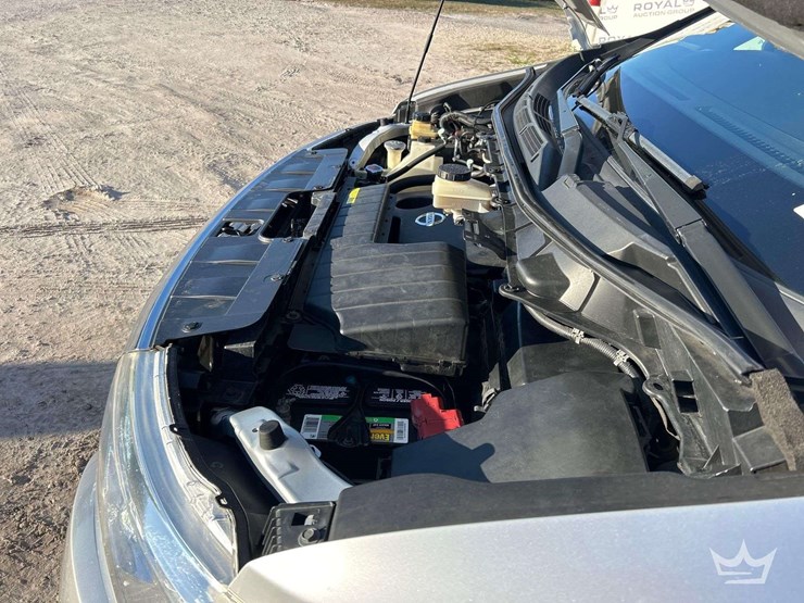 2017-nissan-quest-image-9