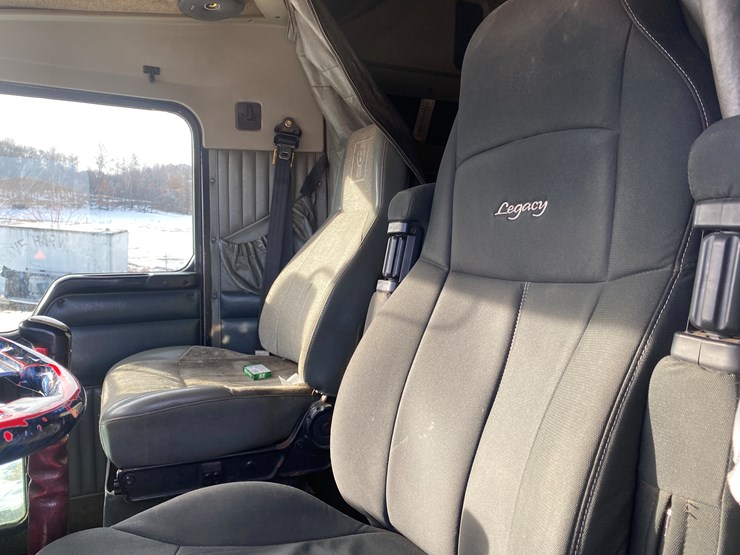 1999-kenworth-t800-image-37