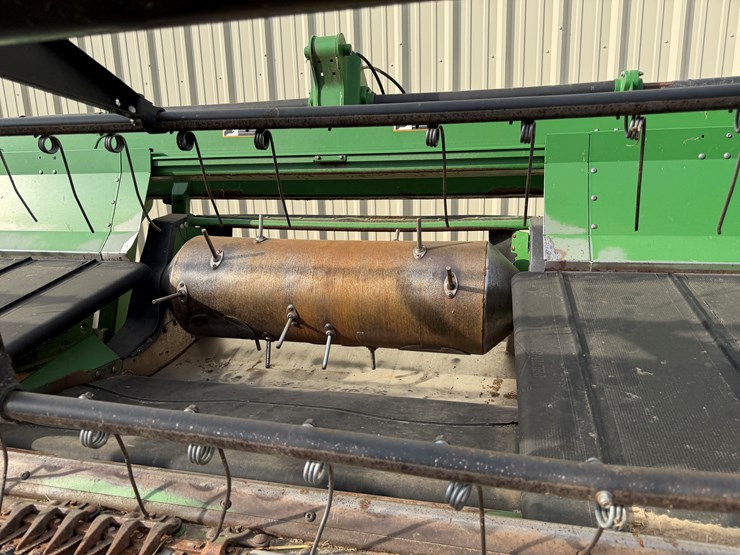 john-deere-630d-image-36