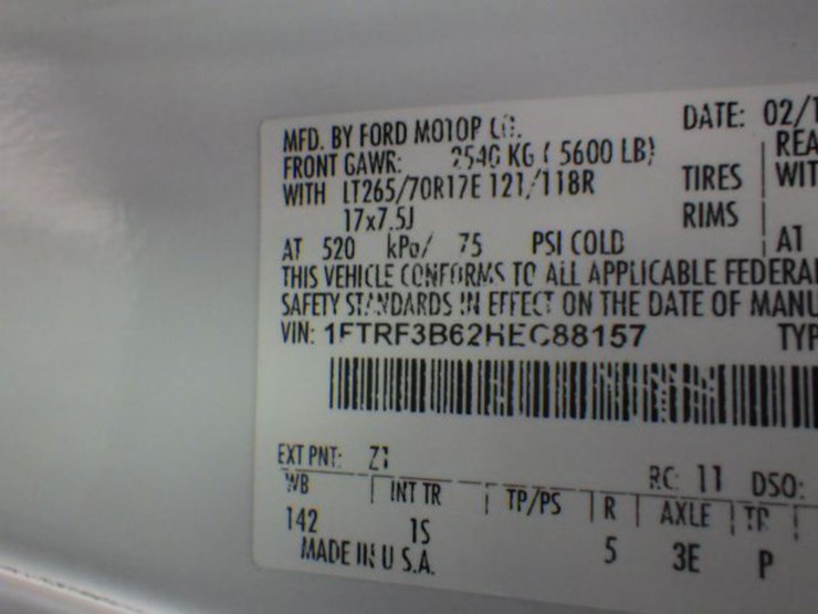 2017-ford-f350-xl-image-12