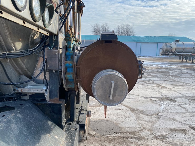 1980-trailmobile-tanker-image-20