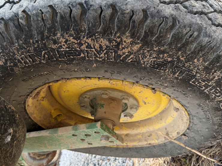 john-deere-1790-image-11