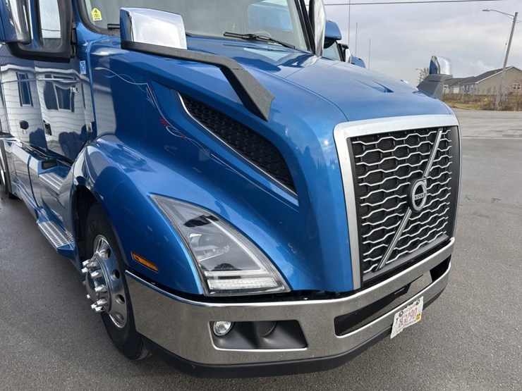 2022-volvo-10-image-22