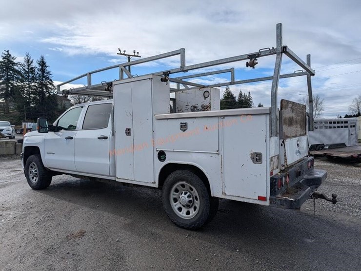 2017-chevrolet-silverado-3500-image-7