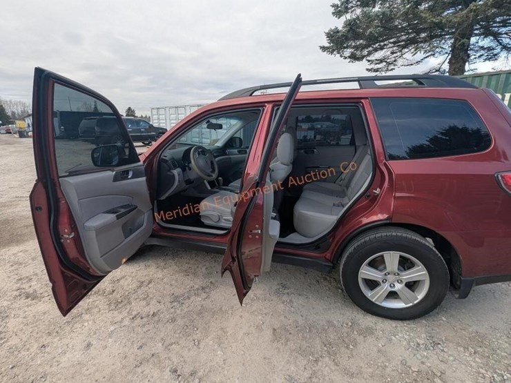 2013-subaru-forester-image-10