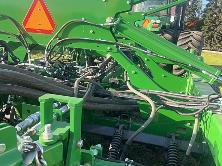 2018-john-deere-1910-image-168