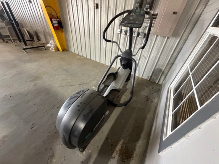 #34119-•-precor-efx524-elliptical-image-4