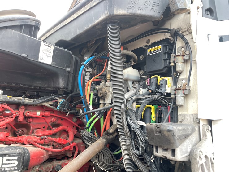 2019-kenworth-t880-image-49