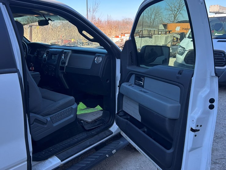 2014-ford-f150-image-46