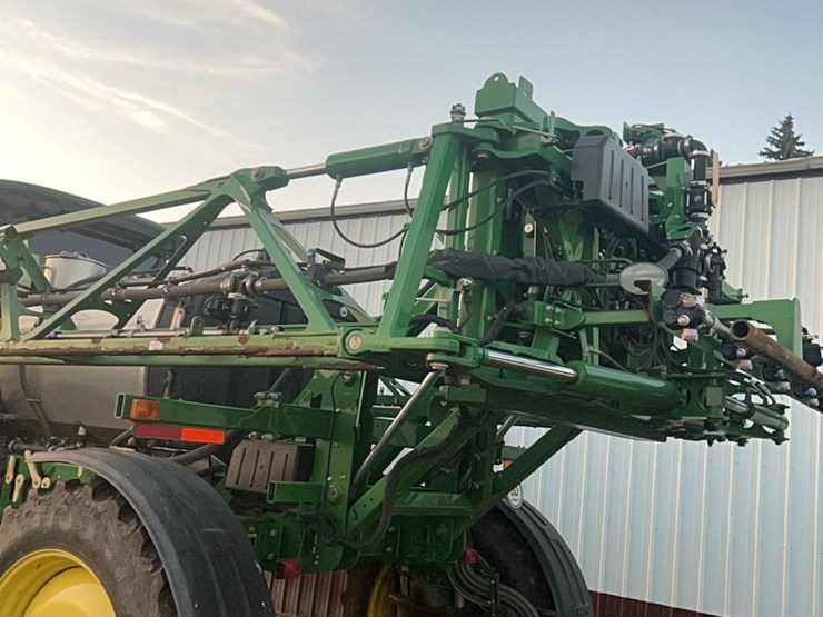 2014-john-deere-r4030-image-15