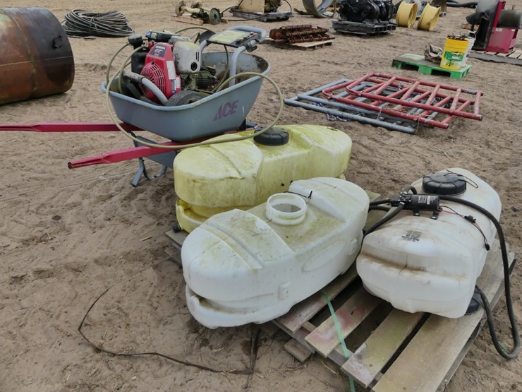 (2)-15-gal-sprayers,-25-gal-sprayer,-honda-pressure-washer,-wheel-barrel-image-2