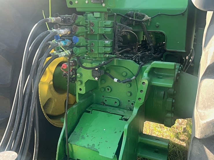 2016-john-deere-9520r-image-62