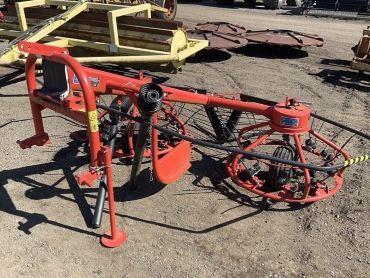 kuhn-haybob-300-image-1