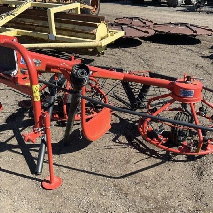 KUHN HAYBOB 300
