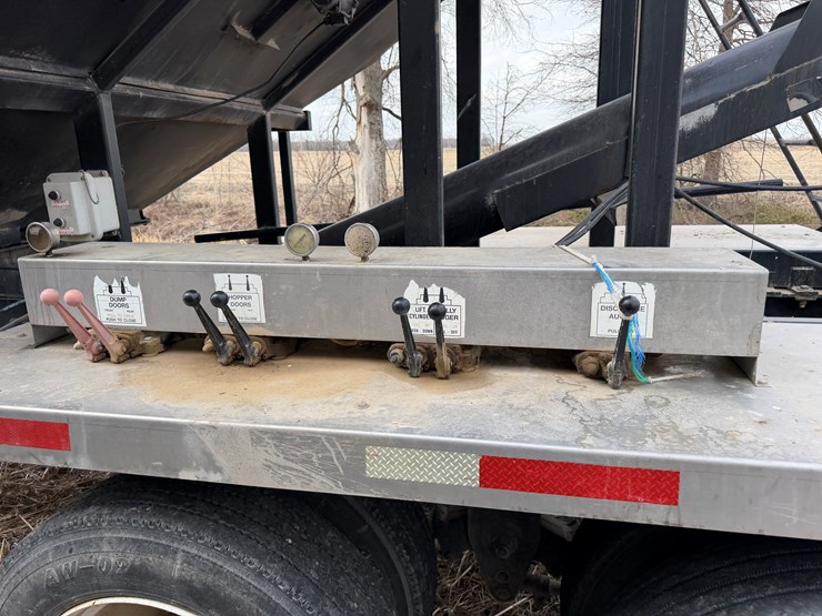 #40962-•-2013-magnolia-/-adams-t/a-fertilizer-tender-trailer-image-19