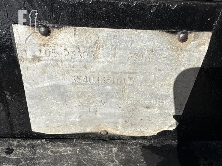 white-2-105-image-16