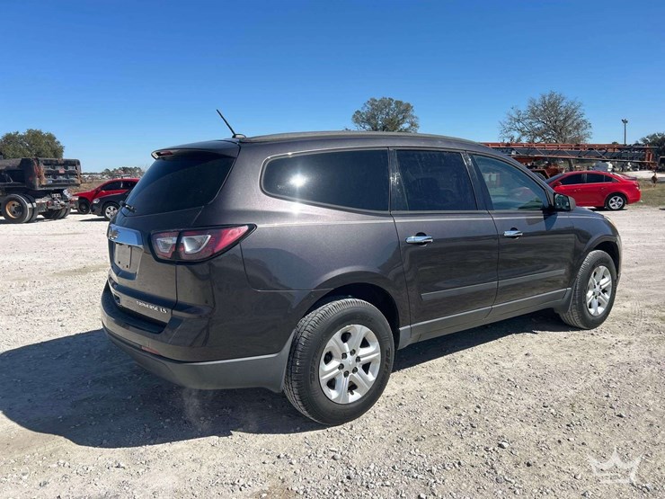 2013-chevrolet-traverse-image-3