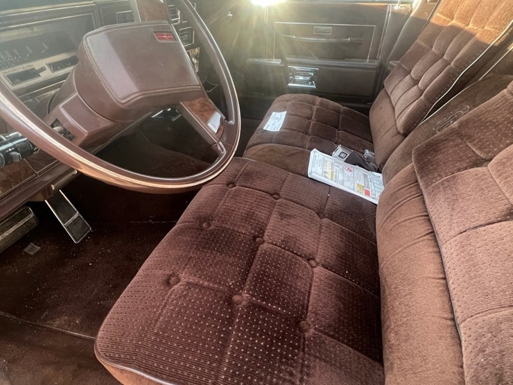 lot-13.-oldsmobile-delta-88-royale-car,-4-dr.,-196,050-mi,-307-v8,--4-speed-automatic-image-23