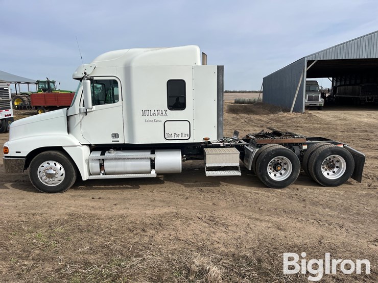 2006-freightliner-century-classic-cst120-t/a-truck-tractor-image-8